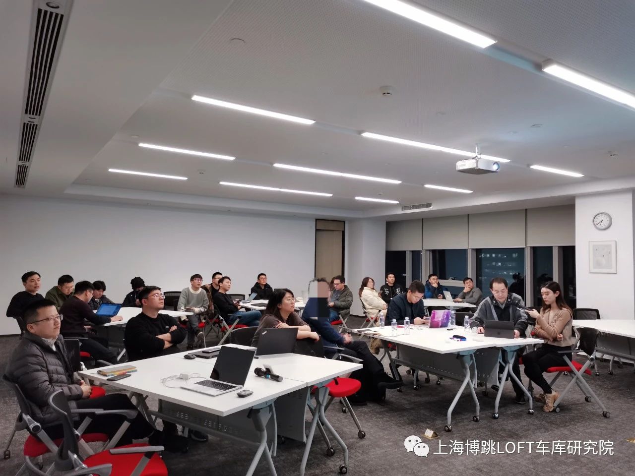 宝坻杭州LOFT车库专题会